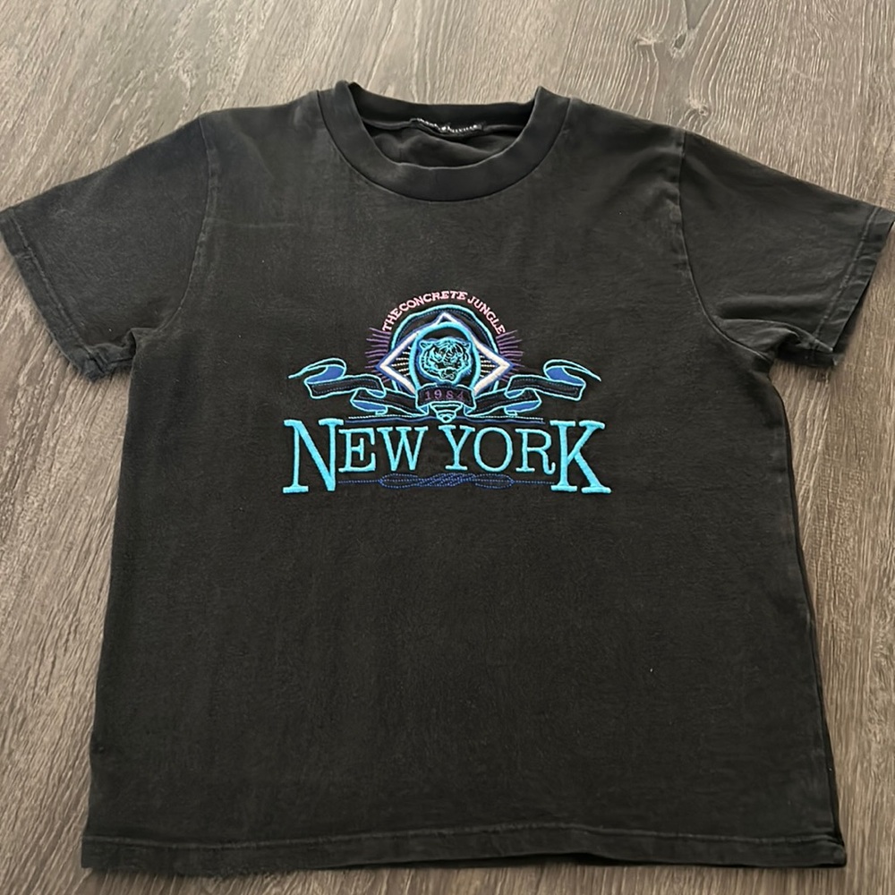 brandy Melville t shirt